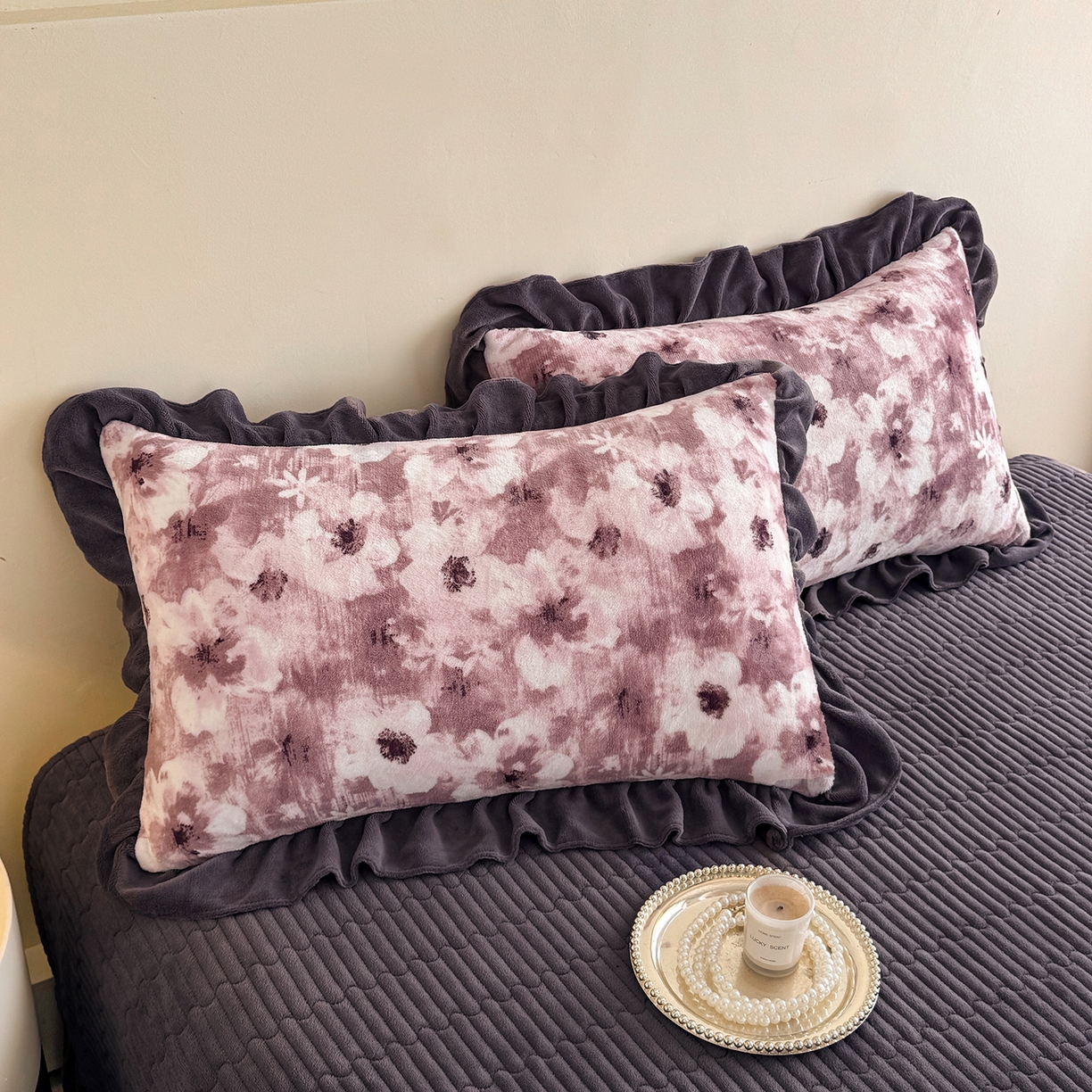 91家纺网 家纺一手货源 找家纺 慕晨 2025新款花边牛奶绒床盖四件套 织梦繁花