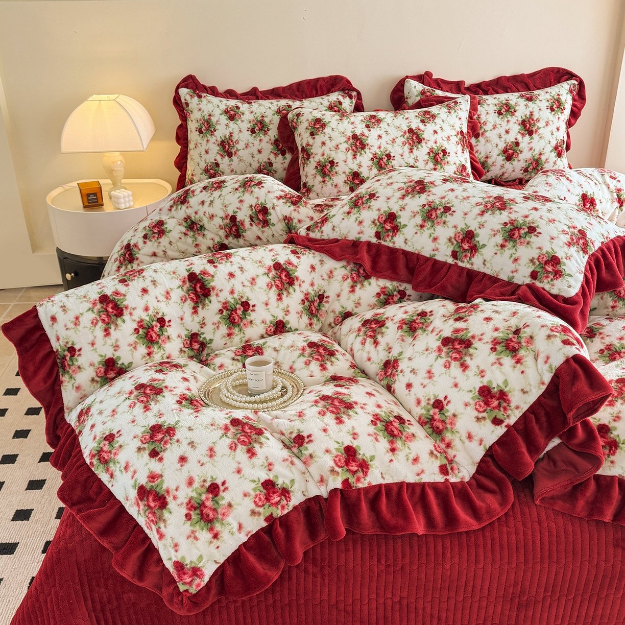 91家纺网 家纺一手货源 找家纺 慕晨 2025新款花边牛奶绒床盖四件套 梨花洛