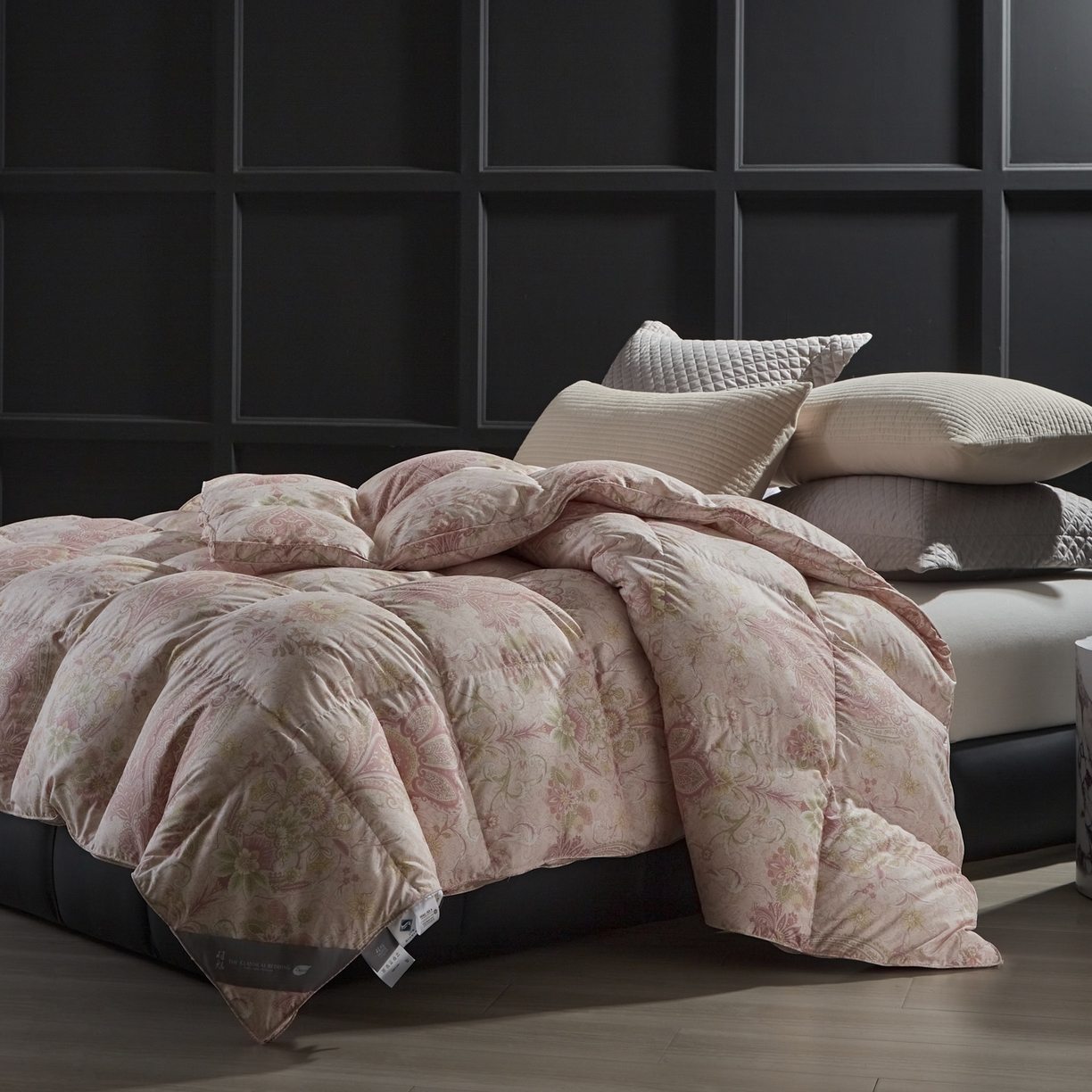 91家纺网 家纺一手货源 找家纺 暖羽屋羽绒馆 2025新款印花鹅绒丝被芯 白鹅绒羽毛被子 双人加厚冬被 春秋被子2米 翡翠粉