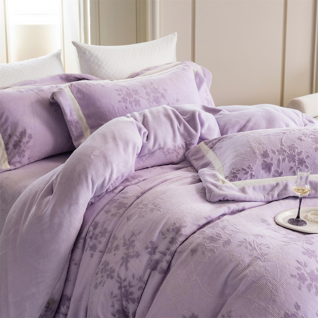 91家纺网 家纺一手货源 找家纺 馨蕊 2025新款秋冬轻奢煦暖绒雕花绒系列四件套-绒澜韵 【券后控价318/338】 绒澜韵-婉若紫