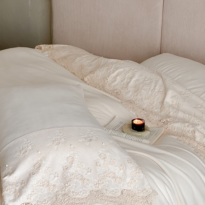 91家纺网 家纺一手货源 找家纺 佳汐蓝家纺 2025新款230g婴肤绒立体刺绣花边四件套-秘密花园 秘密花园-白色