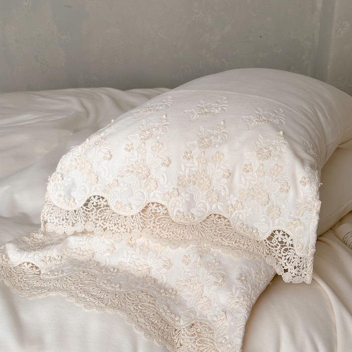 91家纺网 家纺一手货源 找家纺 佳汐蓝家纺 2025新款230g婴肤绒立体刺绣花边四件套-秘密花园 秘密花园-白色
