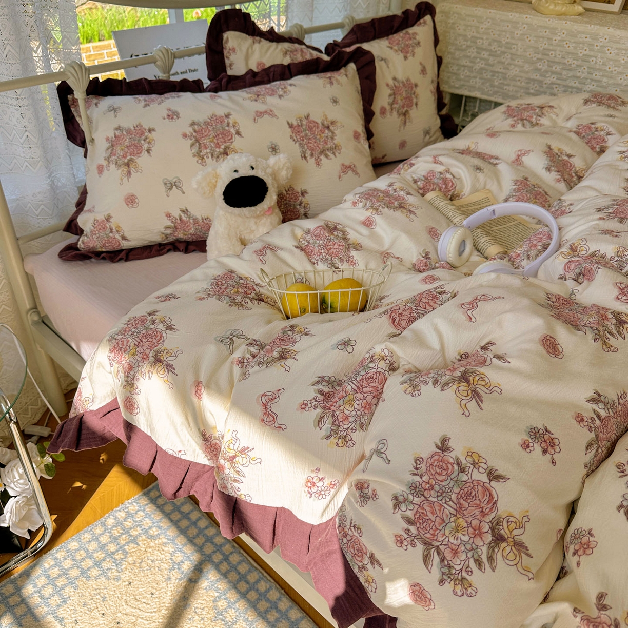 91家纺网 家纺一手货源 找家纺 颜选 2025新款全棉双层纱花边面料木棉四件套 淡雅花笺-全棉花边双层纱