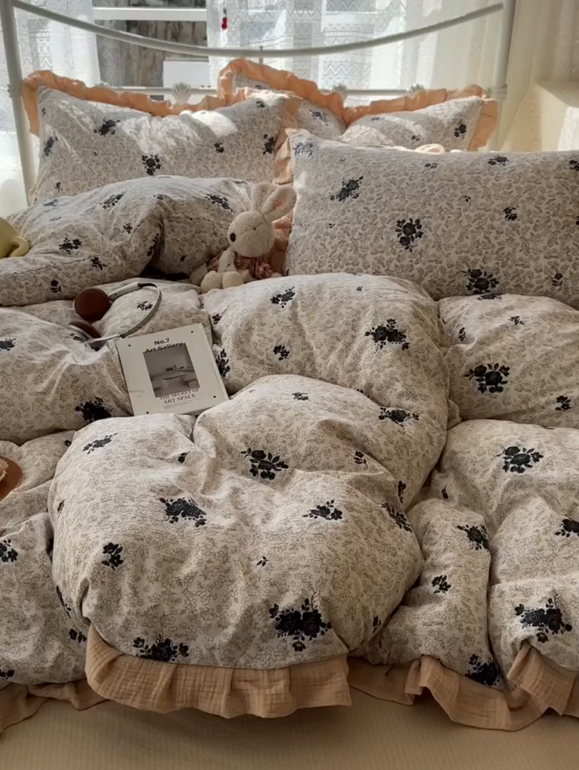 91家纺网 家纺一手货源 找家纺 颜选 2025新款全棉双层纱花边面料木棉四件套 黛锦-全棉花边双层纱