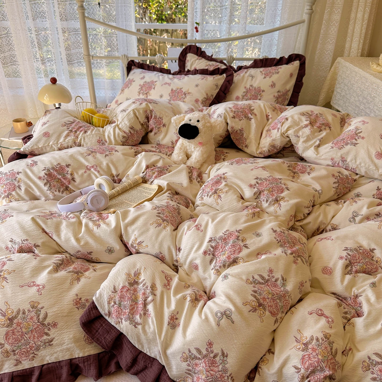 91家纺网 家纺一手货源 找家纺 颜选 2025新款全棉双层纱花边面料木棉四件套 淡雅花笺-全棉花边双层纱