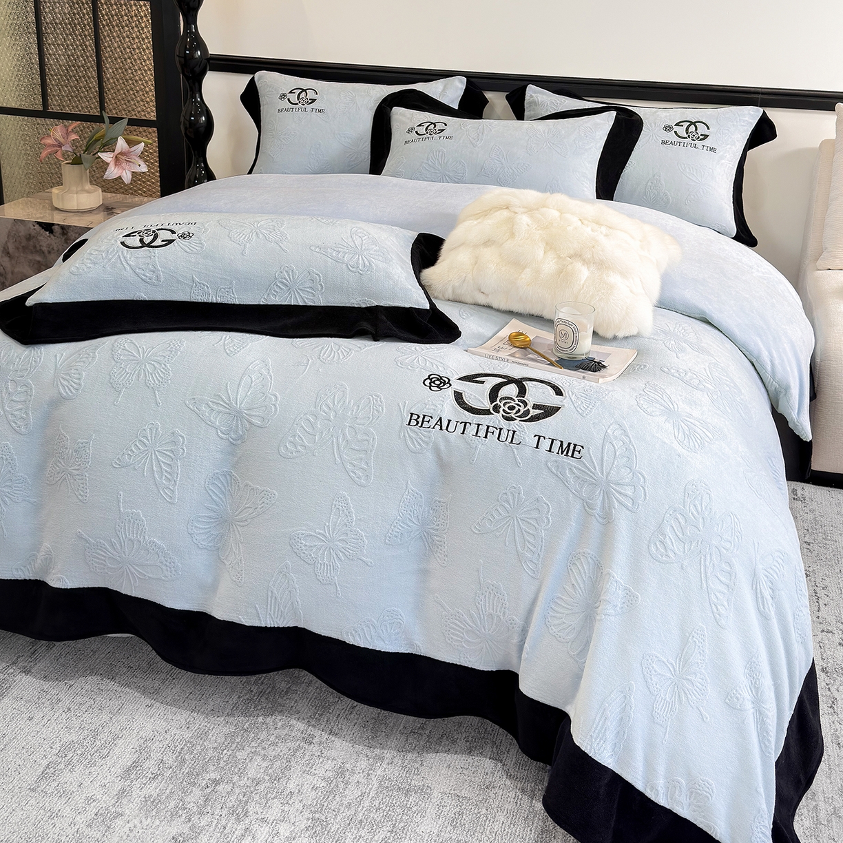 优眠坊 2025新款雕花牛奶绒绣花四件套 蝴蝶-蓝