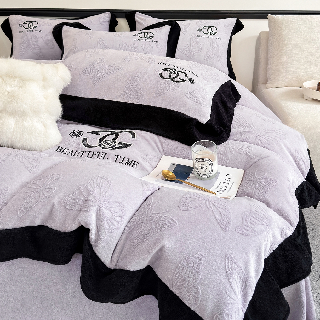 91家纺网 家纺一手货源 找家纺 优眠坊 2025新款雕花牛奶绒绣花四件套 蝴蝶-紫