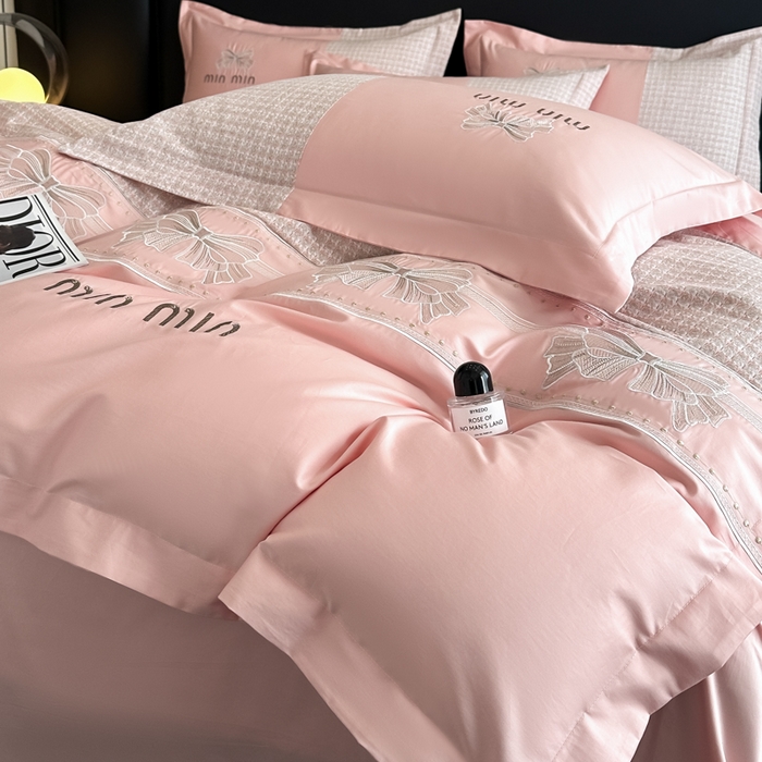 91家纺网 家纺一手货源 找家纺 优眠坊 2025新款全棉肌理纹绣花四件套-雅菲系列 雅菲-粉