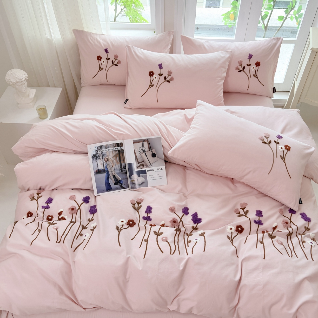 91家纺网 家纺一手货源 找家纺 未来家居 2025新款秋冬全棉加厚磨毛纯色毛巾绣花款工艺四件套 薰衣草-粉