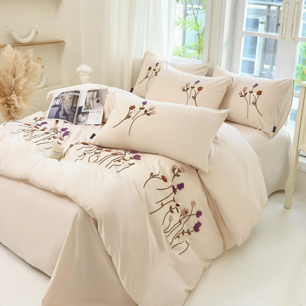 91家纺网 家纺一手货源 找家纺 未来家居 2025新款秋冬全棉加厚磨毛纯色毛巾绣花款工艺四件套 薰衣草-米