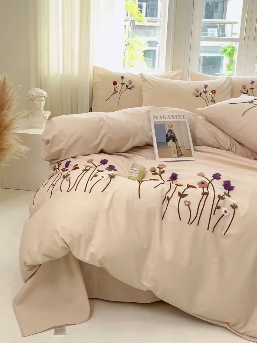 91家纺网 家纺一手货源 找家纺 未来家居 2025新款秋冬全棉加厚磨毛纯色毛巾绣花款工艺四件套 薰衣草-米