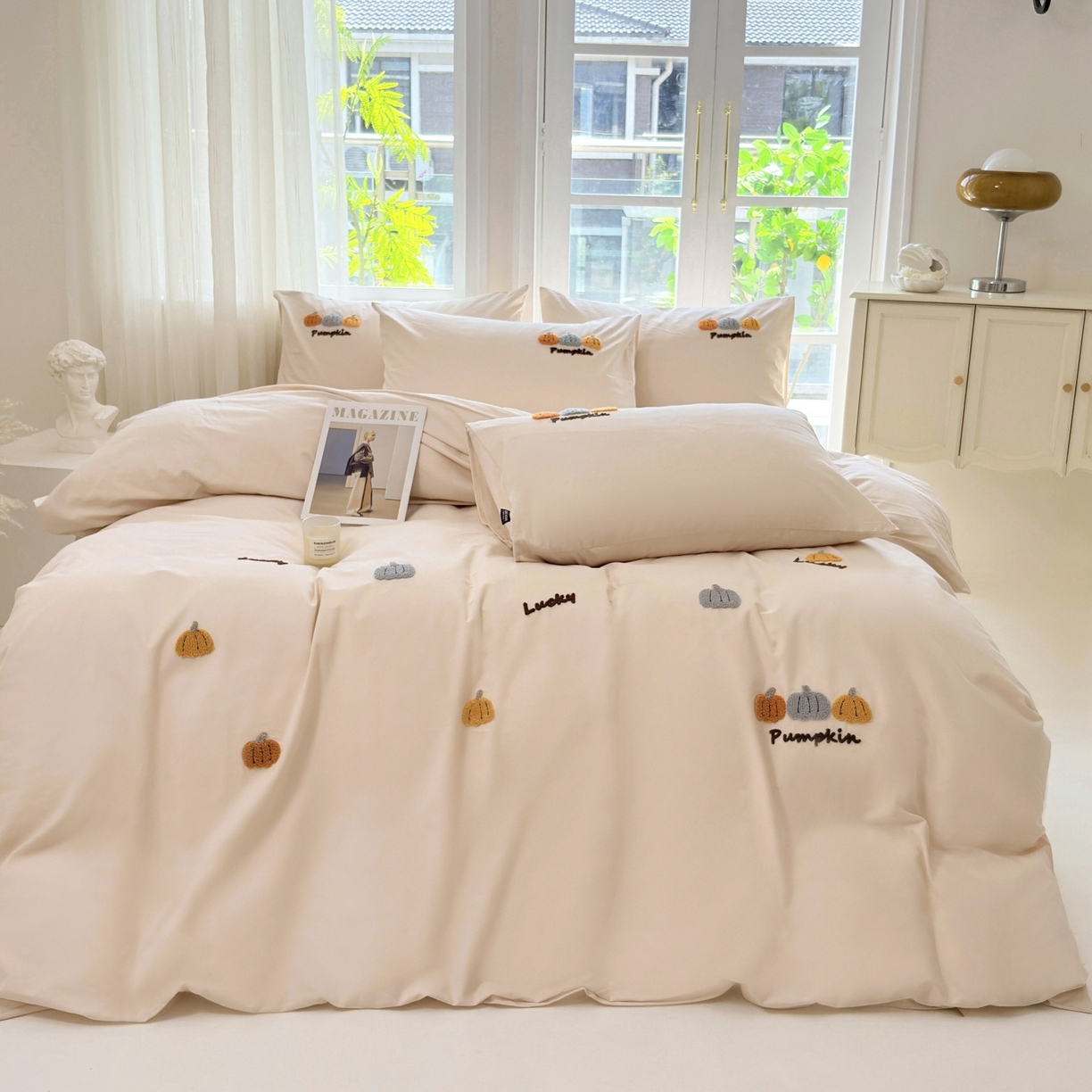 91家纺网 家纺一手货源 找家纺 （总）未来家居 2025新款秋冬全棉加厚磨毛纯色毛巾绣花款工艺四件套