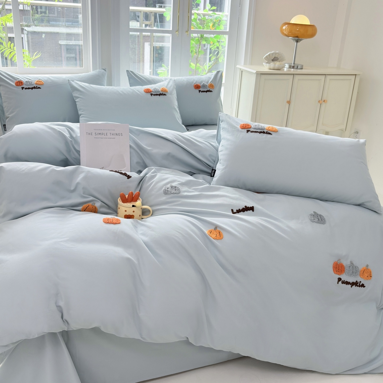 91家纺网 家纺一手货源 找家纺 未来家居 2025新款秋冬全棉加厚磨毛纯色毛巾绣花款工艺四件套 南瓜派-蓝