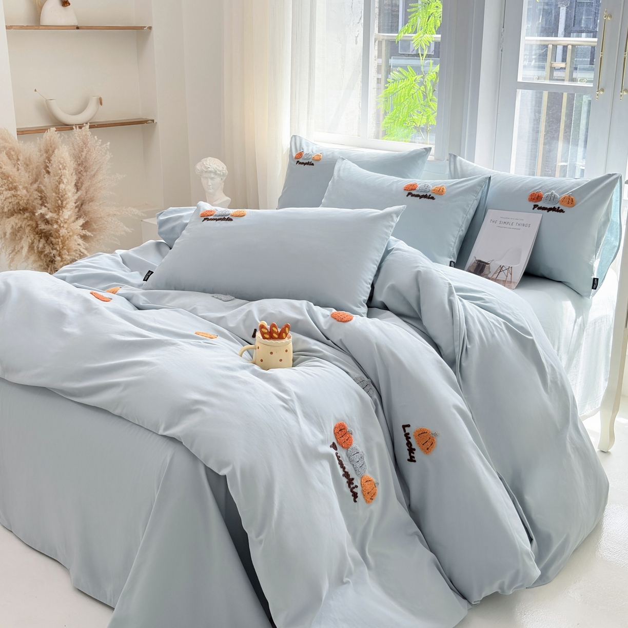 91家纺网 家纺一手货源 找家纺 未来家居 2025新款秋冬全棉加厚磨毛纯色毛巾绣花款工艺四件套 南瓜派-蓝