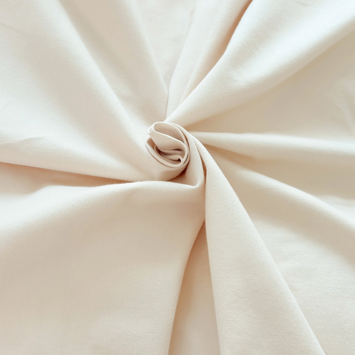 91家纺网 家纺一手货源 找家纺 未来家居 2025新款秋冬全棉加厚磨毛纯色毛巾绣花款工艺四件套 南瓜派-米