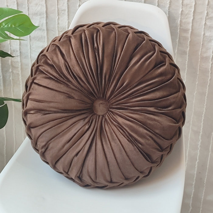 91家纺网 家纺一手货源 找家纺 （总）李帅家居 2025新款车轮抱枕轮胎褶皱抱枕椅垫靠垫创意毛绒南瓜垫子