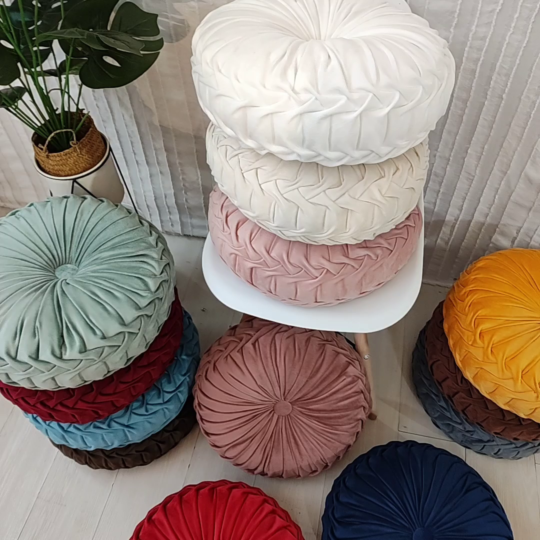 91家纺网 家纺一手货源 找家纺 （总）李帅家居 2025新款车轮抱枕轮胎褶皱抱枕椅垫靠垫创意毛绒南瓜垫子