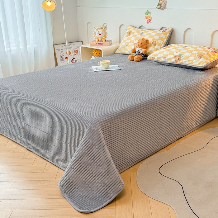 91家纺网 家纺一手货源 找家纺 雅萱家纺 2025新款棉加绒全棉填充双面可用多功能印花床盖 棉加绒棉花床盖-黄油曲奇