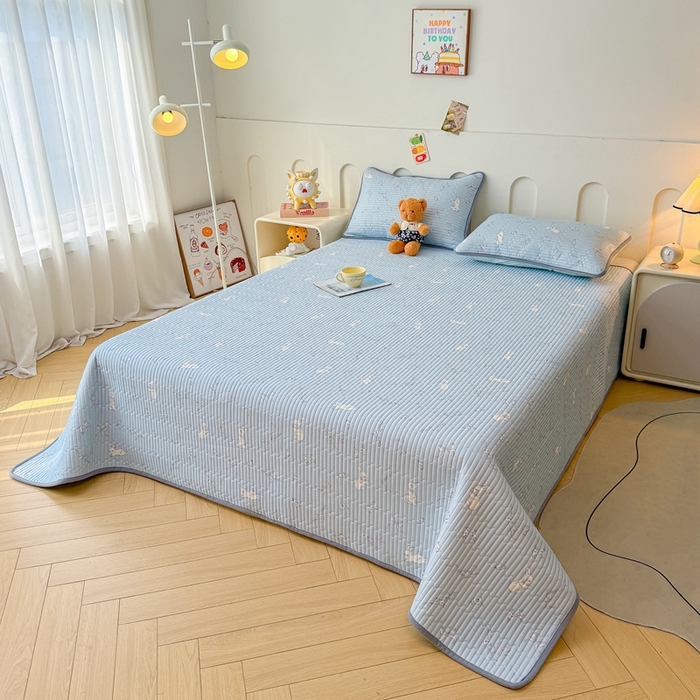 91家纺网 家纺一手货源 找家纺 雅萱家纺 2025新款棉加绒全棉填充双面可用多功能印花床盖 棉加绒棉花床盖-晴天小兔