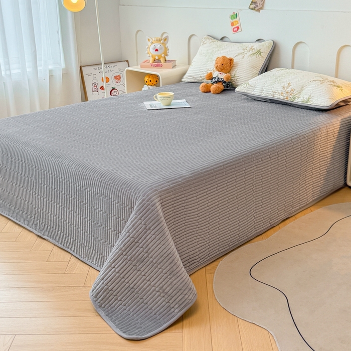 91家纺网 家纺一手货源 找家纺 雅萱家纺 2025新款棉加绒全棉填充双面可用多功能印花床盖 棉加绒棉花床盖-仙草