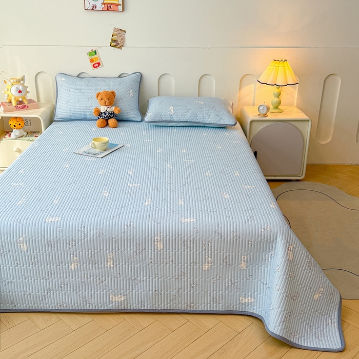 91家纺网 家纺一手货源 找家纺 雅萱家纺 2025新款棉加绒全棉填充双面可用多功能印花床盖 棉加绒棉花床盖-晴天小兔