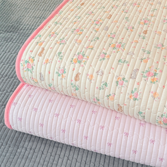 91家纺网 家纺一手货源 找家纺 雅萱家纺 2025新款棉加绒全棉填充双面可用多功能印花床盖 组合图仅供展示