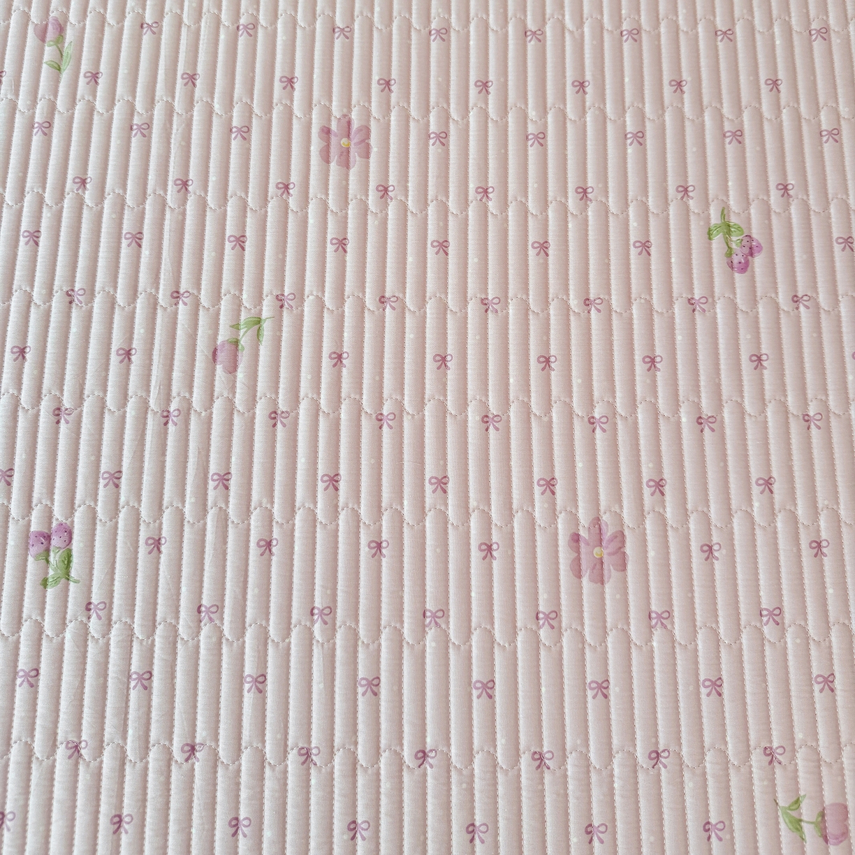 91家纺网 家纺一手货源 找家纺 雅萱家纺 2025新款棉加绒全棉填充双面可用多功能印花床盖 棉加绒棉花床盖-紫韵