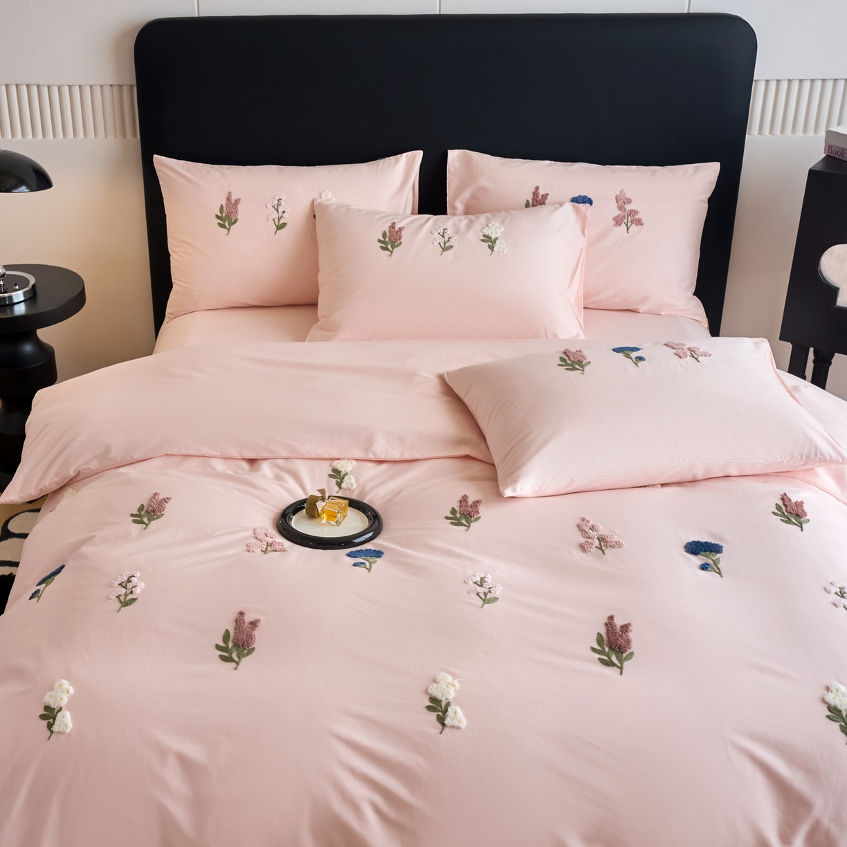 91家纺网 家纺一手货源 找家纺 悦然毛巾被 2025新款全棉纯棉斜纹毛巾绣四件套 浪漫花香-粉