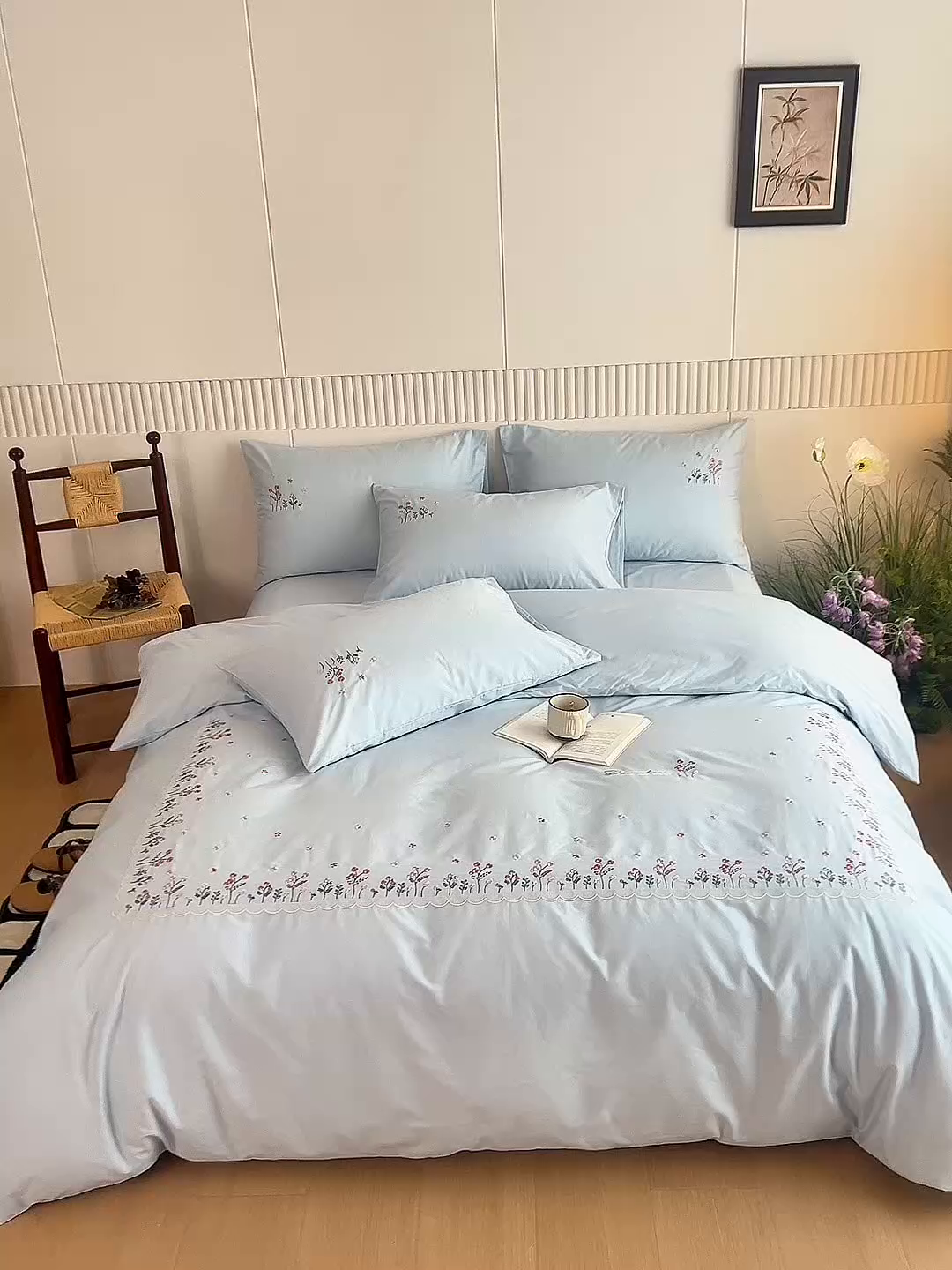 91家纺网 家纺一手货源 找家纺 悦然毛巾被 2025新款全棉纯棉斜纹毛巾绣四件套 春色满园蓝色