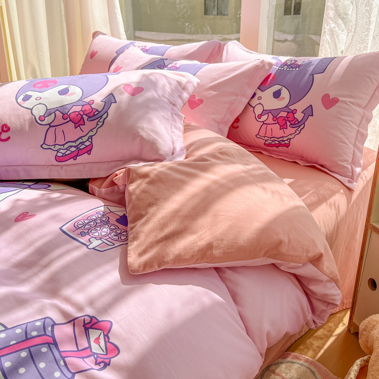 91家纺网 家纺一手货源 找家纺 浩诚 2025新款三丽鸥专版全棉磨毛纯棉四件套 女王库洛米