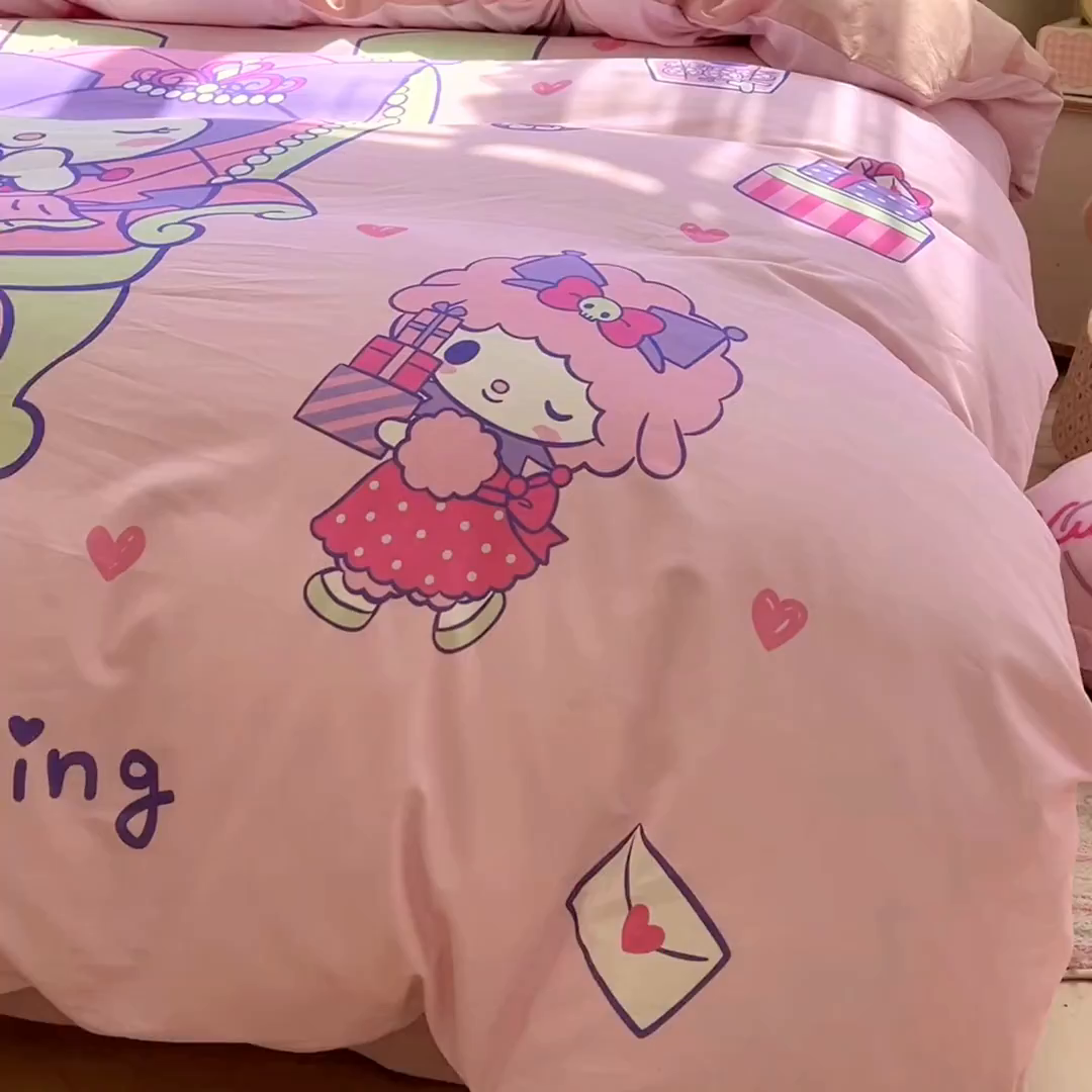 91家纺网 家纺一手货源 找家纺 浩诚 2025新款三丽鸥专版全棉磨毛纯棉四件套 女王库洛米