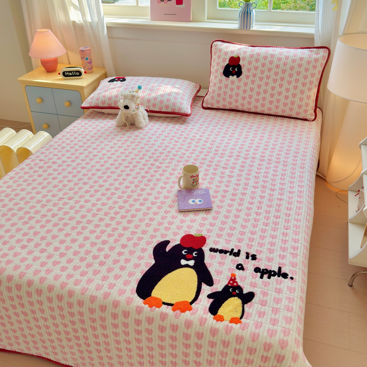 91家纺网 家纺一手货源 找家纺 寐居家纺 2025新款A类牛奶绒毛巾绣床盖 红果果