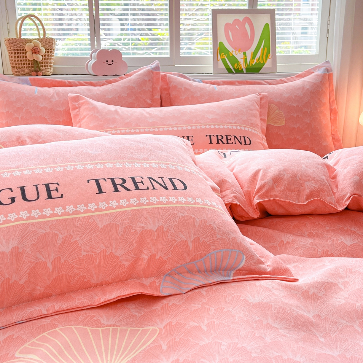 91家纺网 家纺一手货源 找家纺  爱一个家 2025新款植物羊绒四件套  金枝玉叶