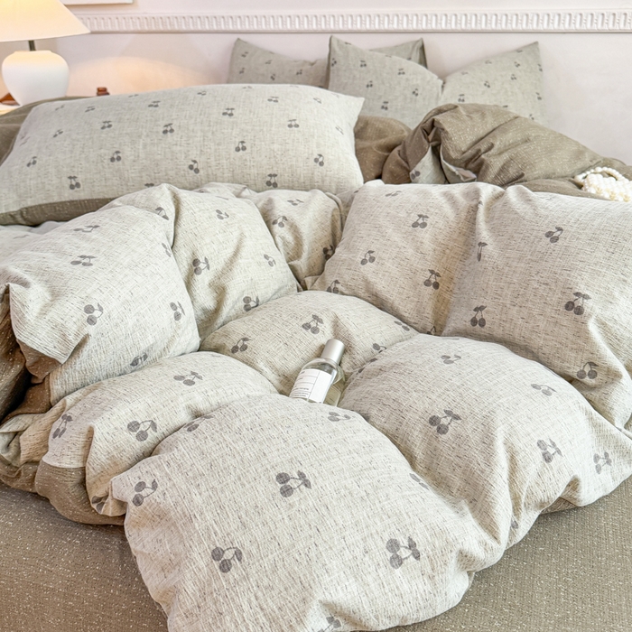 91家纺网 家纺一手货源 找家纺 佑佳家纺 2025新款复古印花亚麻双层纱花边床单款四件套 绿樱