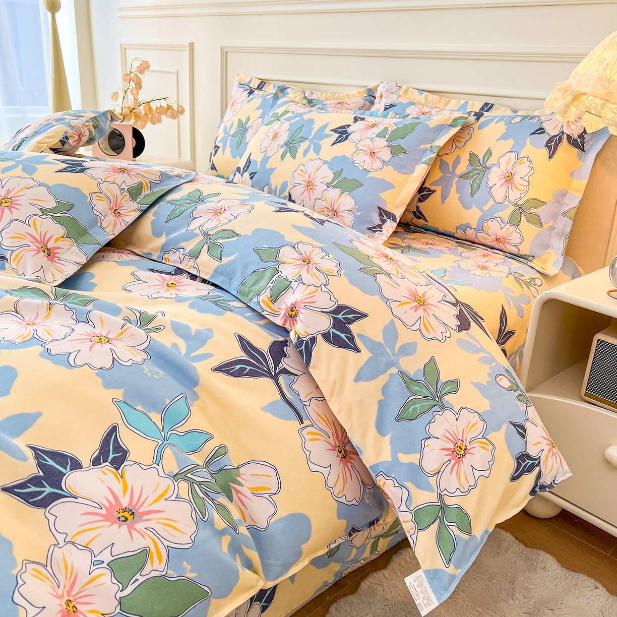 91家纺网 家纺一手货源 找家纺  爱一个家 2025新款植物羊绒四件套 浪漫情丝