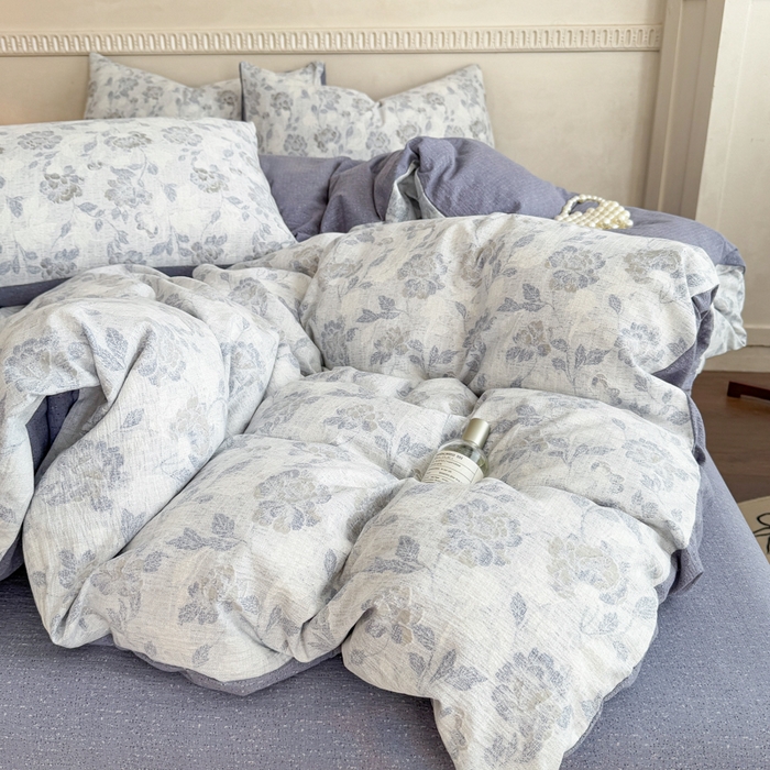 91家纺网 家纺一手货源 找家纺 佑佳家纺 2025新款复古印花亚麻双层纱花边床单款四件套 忆江南