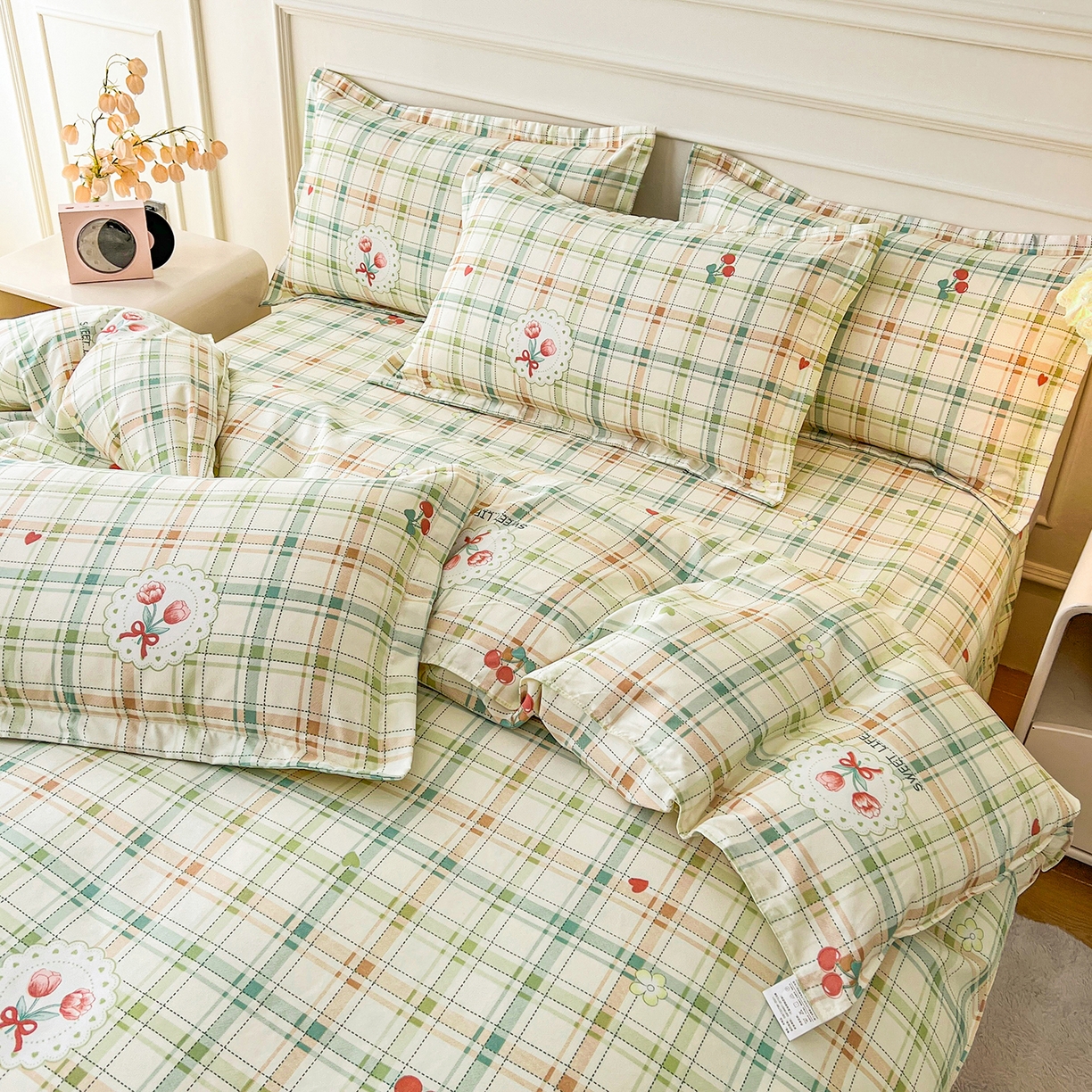 91家纺网 家纺一手货源 找家纺  爱一个家 2025新款植物羊绒四件套 甜梦格