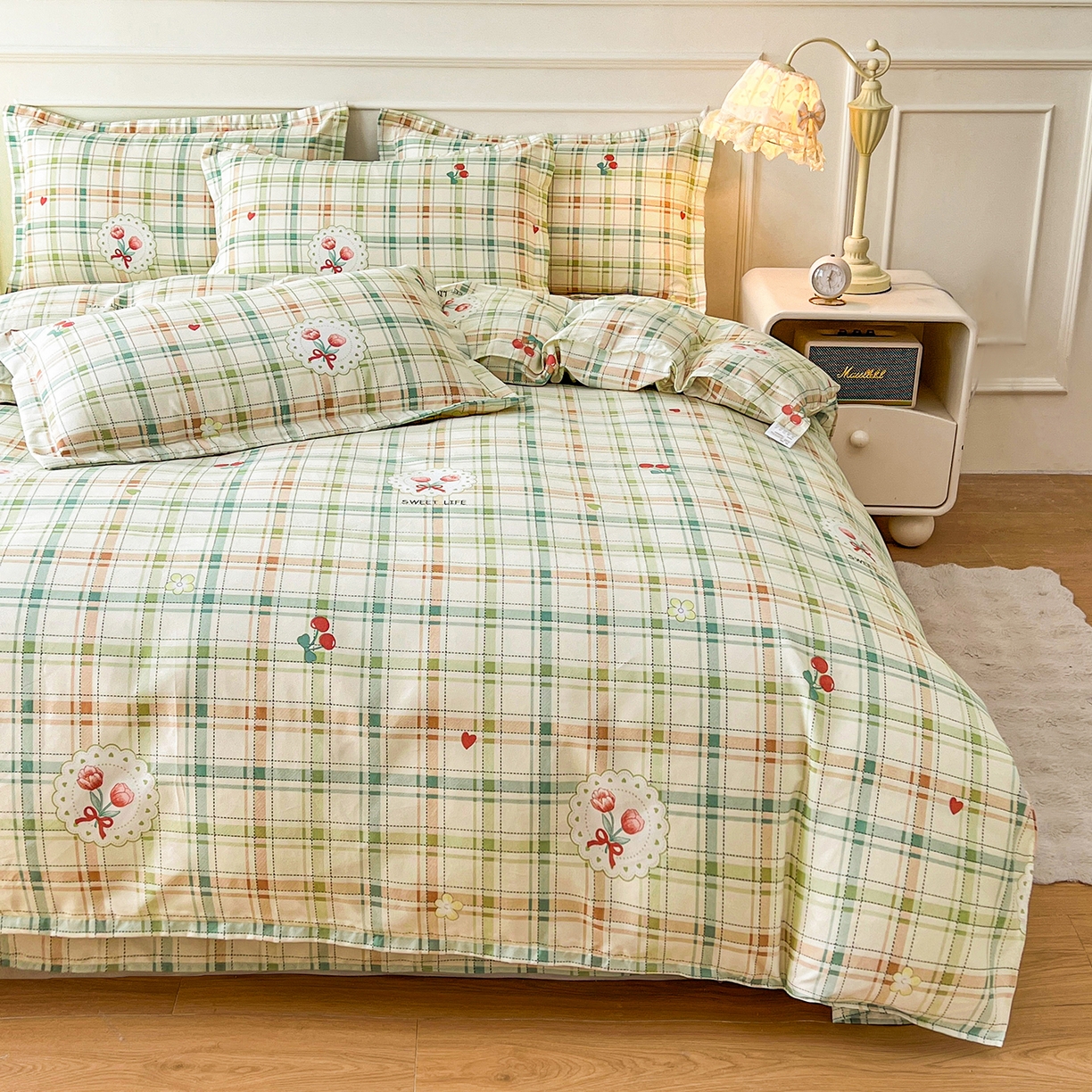 91家纺网 家纺一手货源 找家纺  爱一个家 2025新款植物羊绒四件套 甜梦格