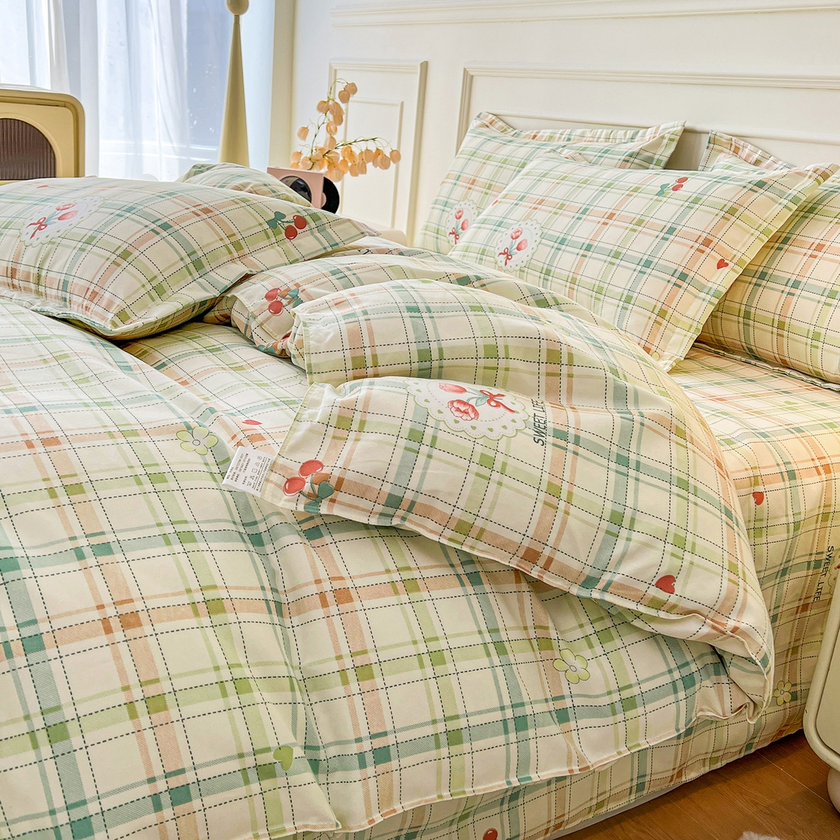 91家纺网 家纺一手货源 找家纺  爱一个家 2025新款植物羊绒四件套 甜梦格