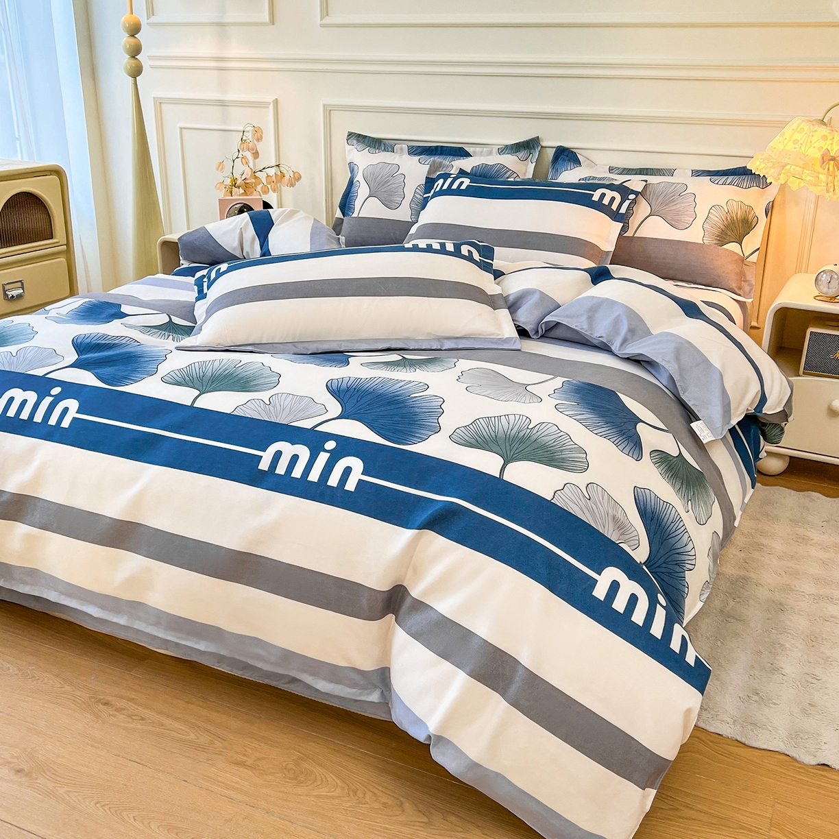 91家纺网 家纺一手货源 找家纺  爱一个家 2025新款植物羊绒四件套 杏叶声声