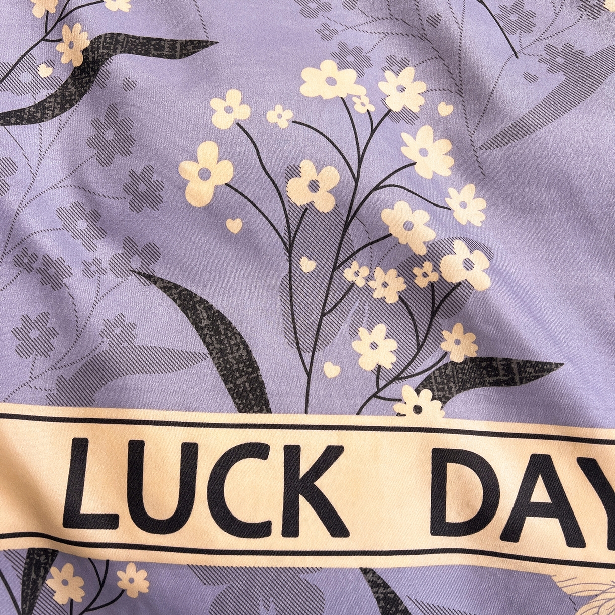 91家纺网 家纺一手货源 找家纺  爱一个家 2025新款植物羊绒四件套 幸运日