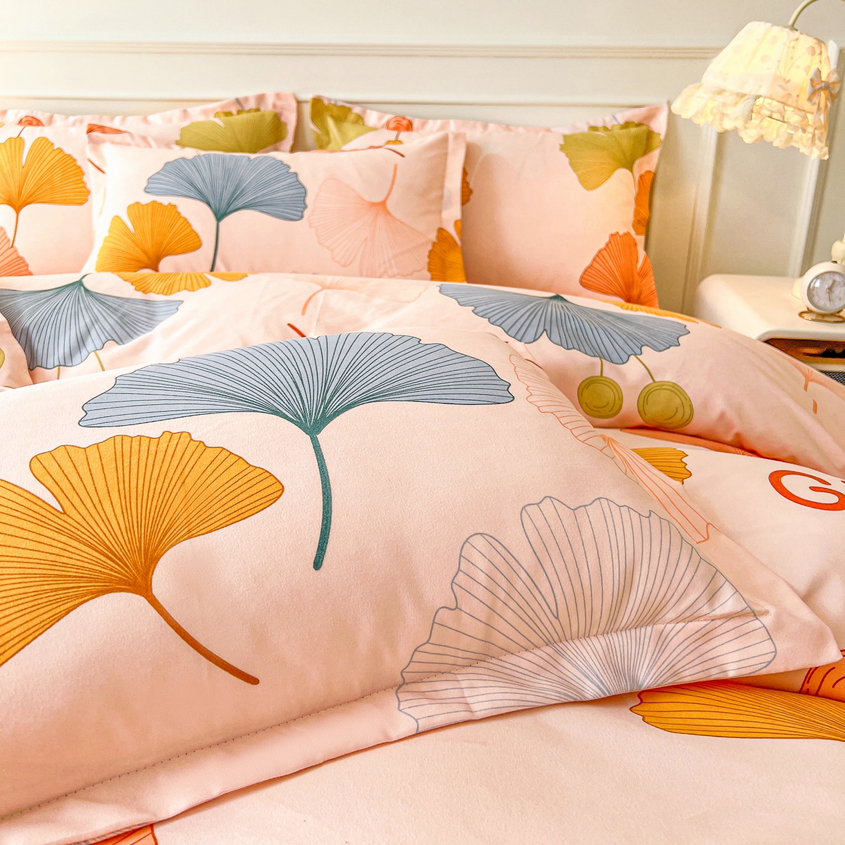 91家纺网 家纺一手货源 找家纺 爱一个家 2025新款植物羊绒四件套 银杏知秋