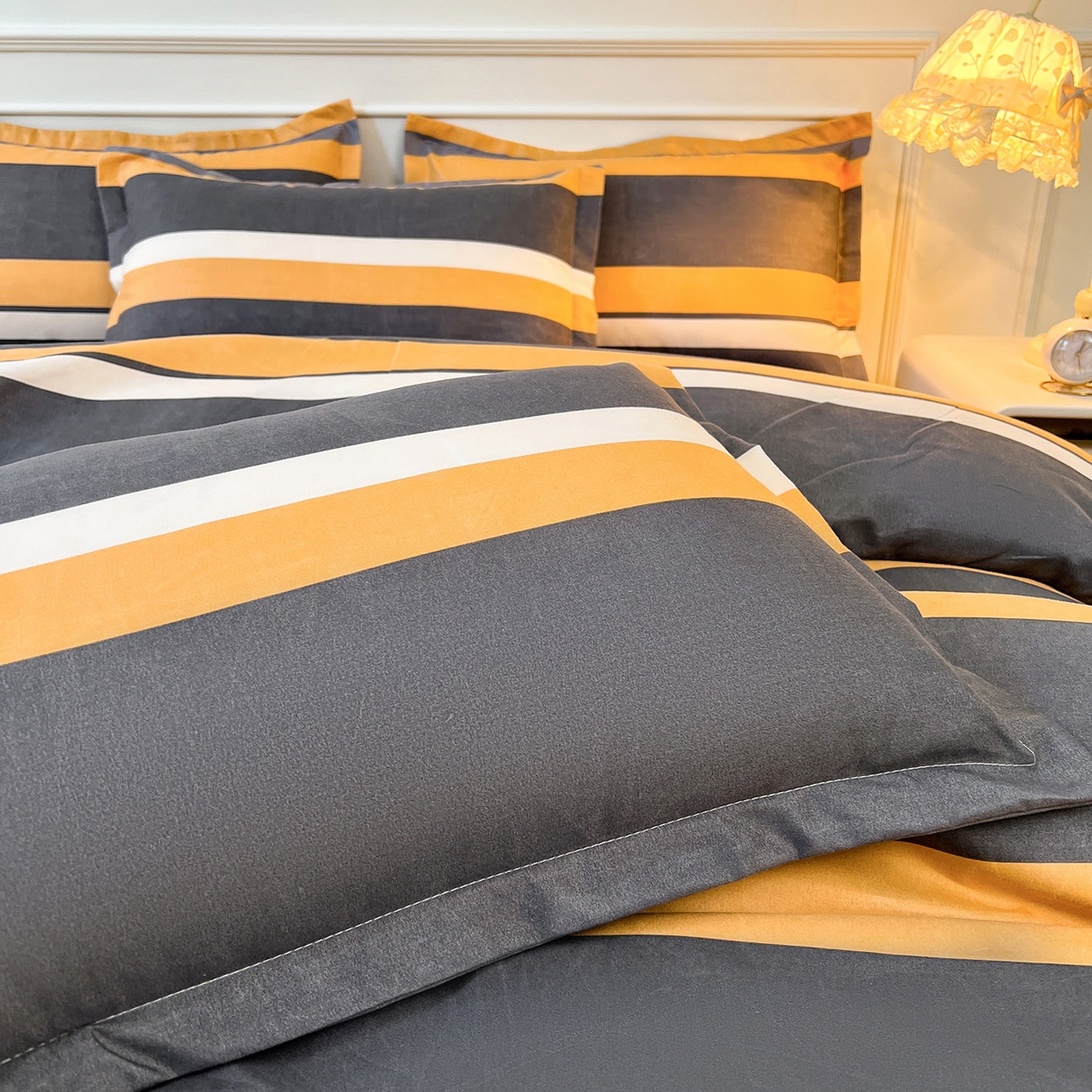 91家纺网 家纺一手货源 找家纺  爱一个家 2025新款植物羊绒四件套 致青春