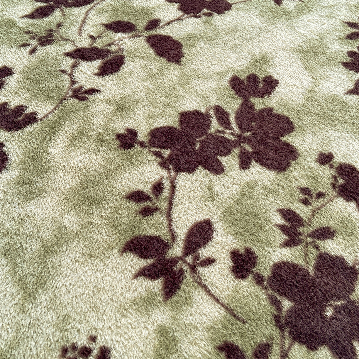 91家纺网 家纺一手货源 找家纺 喜居 2025新款法式兔毛绒双层花边床裙款床笠 绿野仙踪