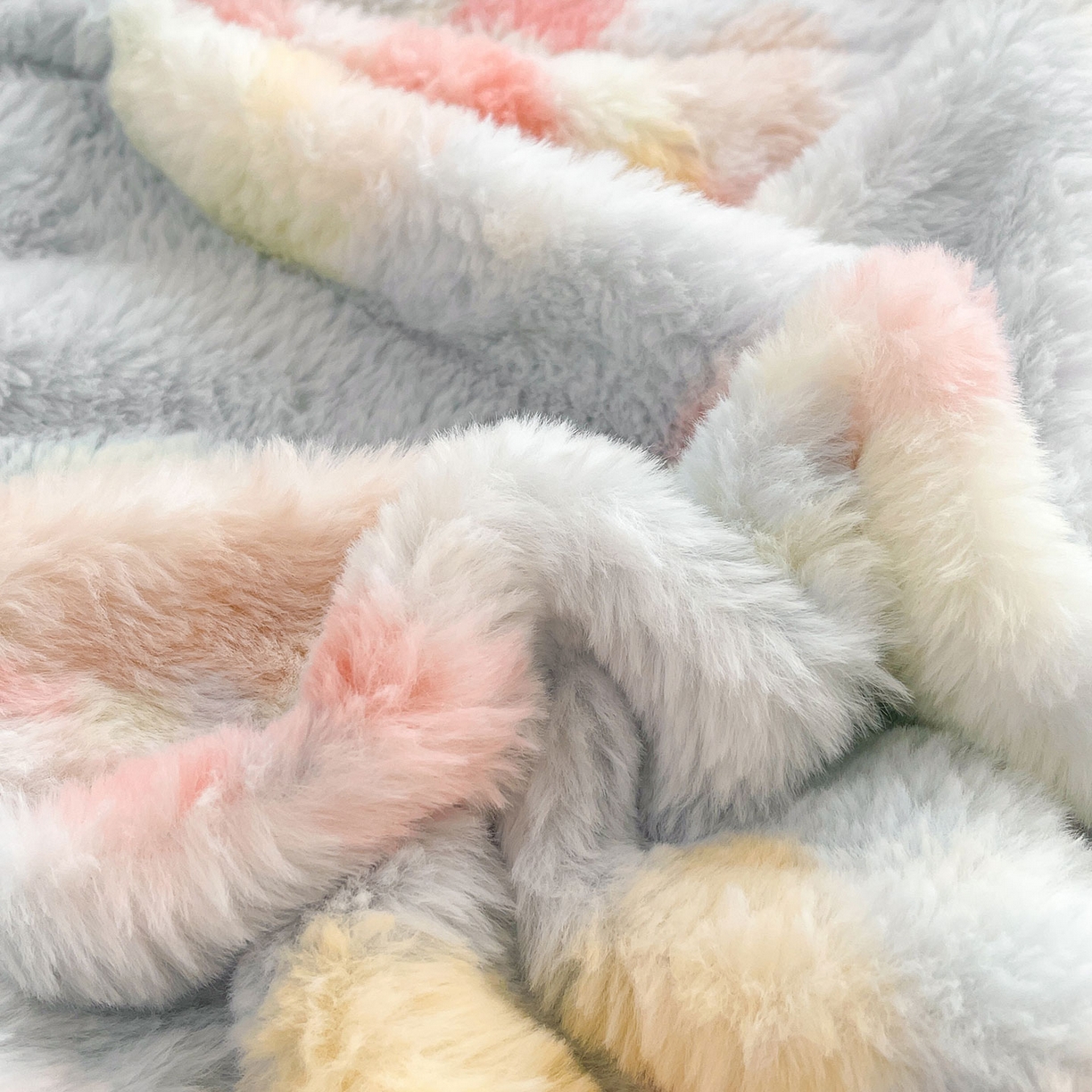 91家纺网 家纺一手货源 找家纺 喜居 2025新款法式兔毛绒双层花边床裙款床笠 花海-蓝