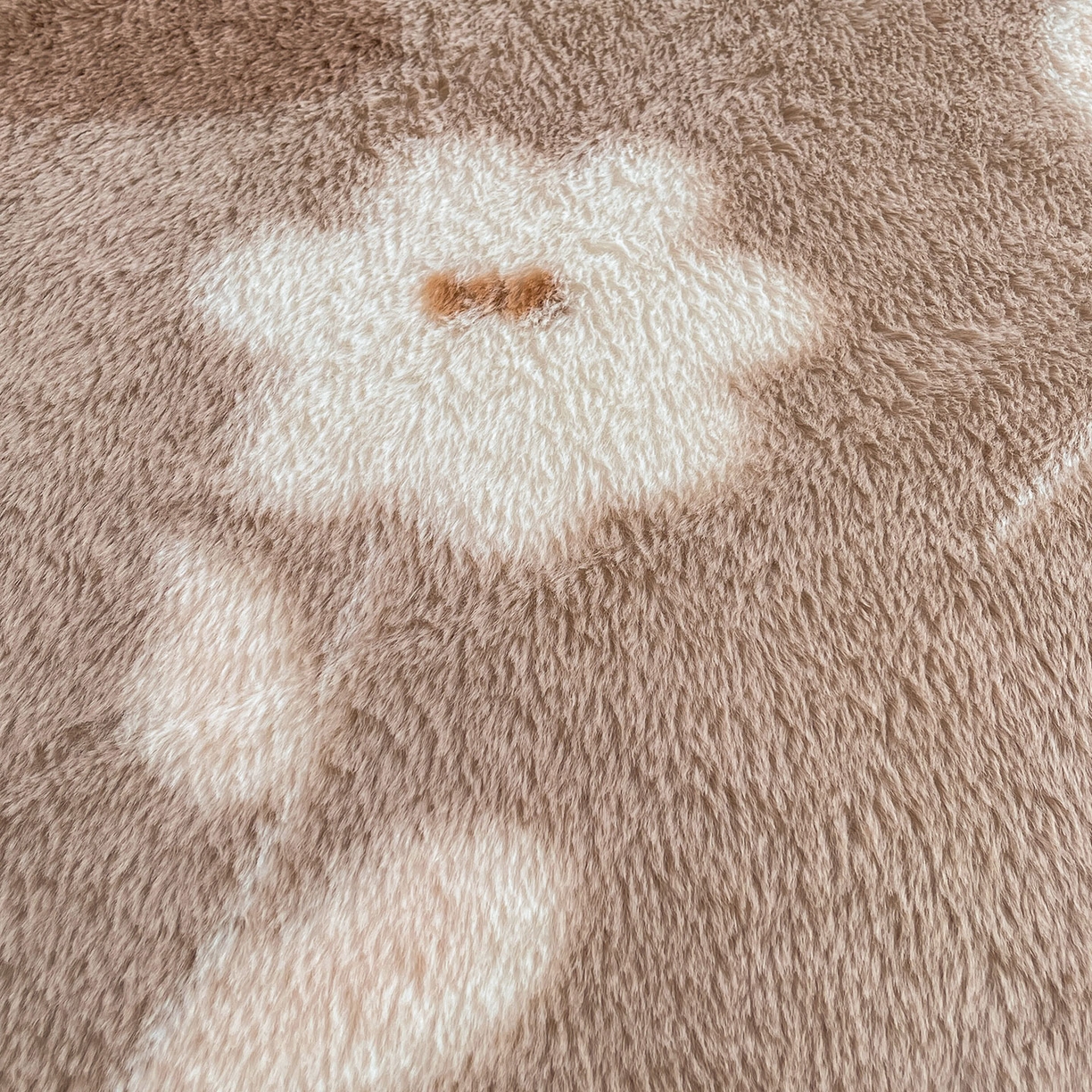 91家纺网 家纺一手货源 找家纺 喜居 2025新款法式兔毛绒双层花边床裙款床笠 风铃花