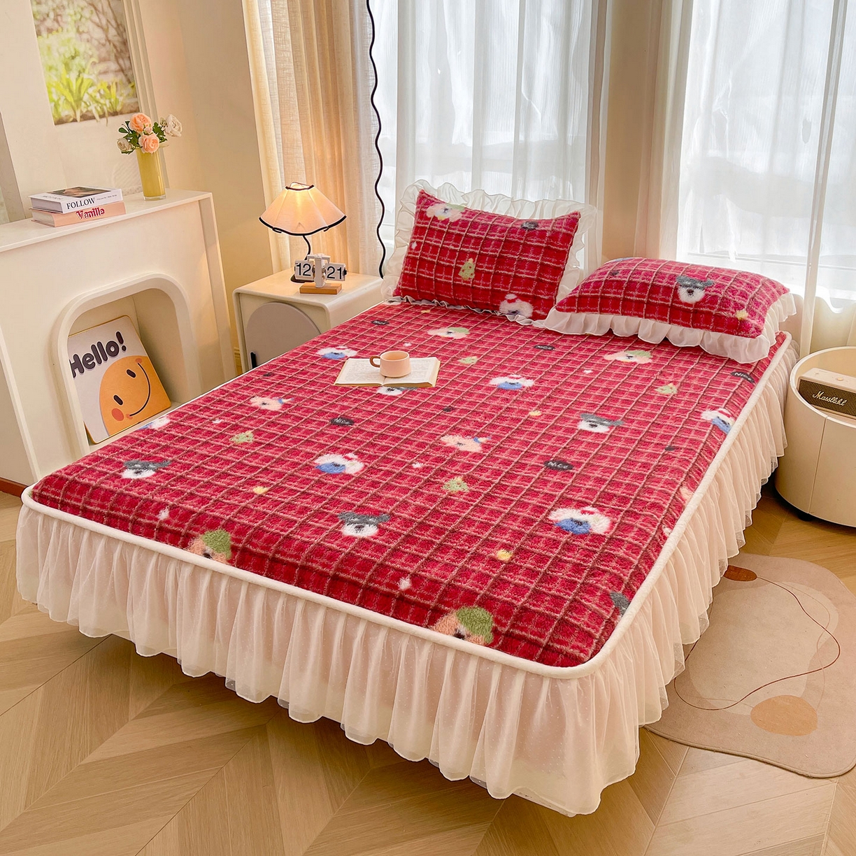 91家纺网 家纺一手货源 找家纺 喜居 2025新款法式兔毛绒双层花边床裙款床笠 圣诞风