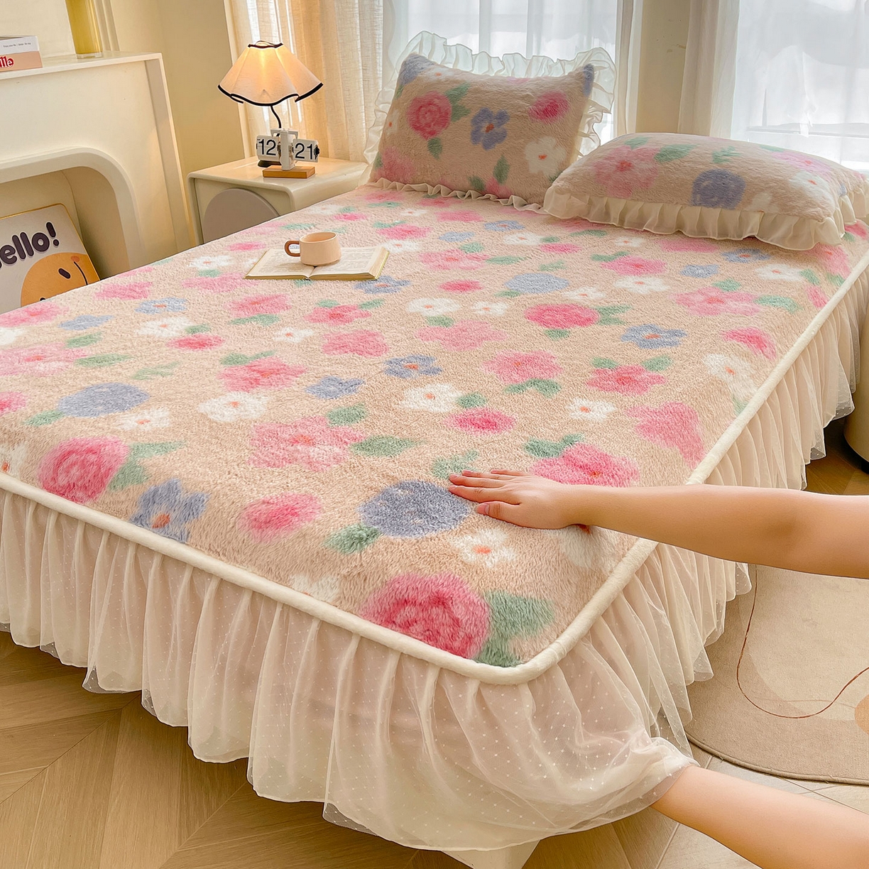 喜居 2025新款法式兔毛绒双层花边床裙款床笠 花海-粉