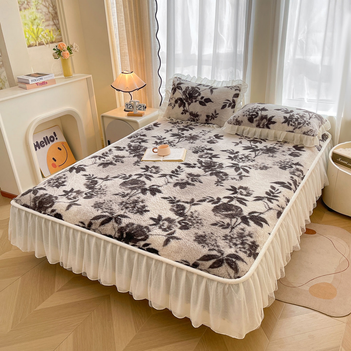 91家纺网 家纺一手货源 找家纺 喜居 2025新款法式兔毛绒双层花边床裙款床笠 法式繁华