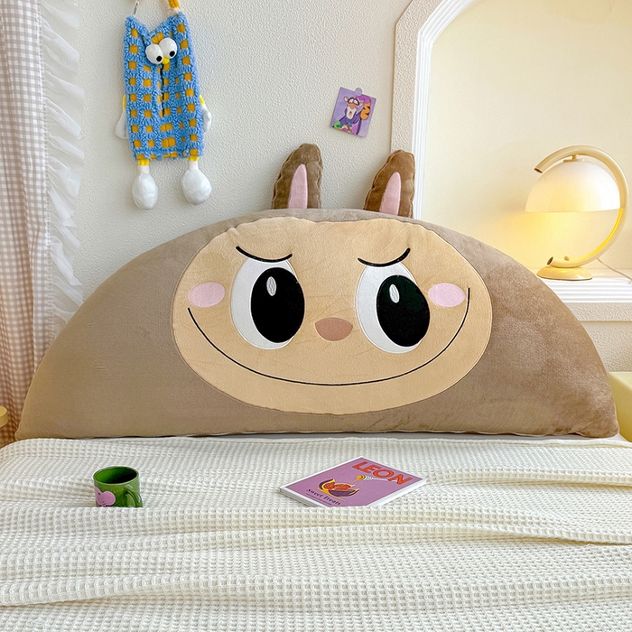 91家纺网 家纺一手货源 找家纺 乐坊 2025新款牛奶绒床头大靠背 甜萌仔-咖